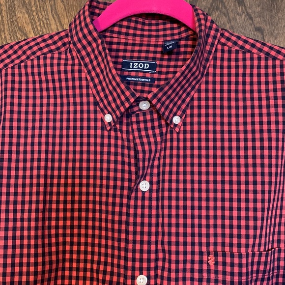 Izod Other - Izod premium essentials large button-down men’s shirt, salmon and navy checked